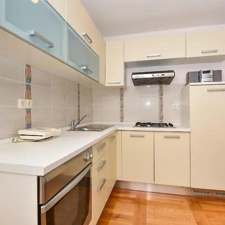 Apartment Mirela